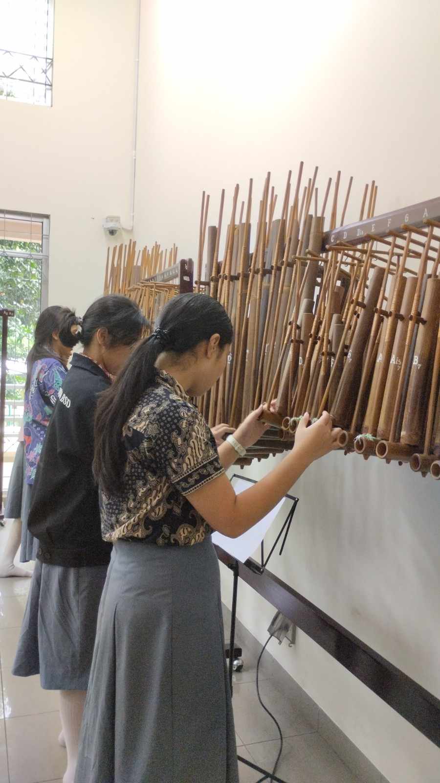ANGKLUNG