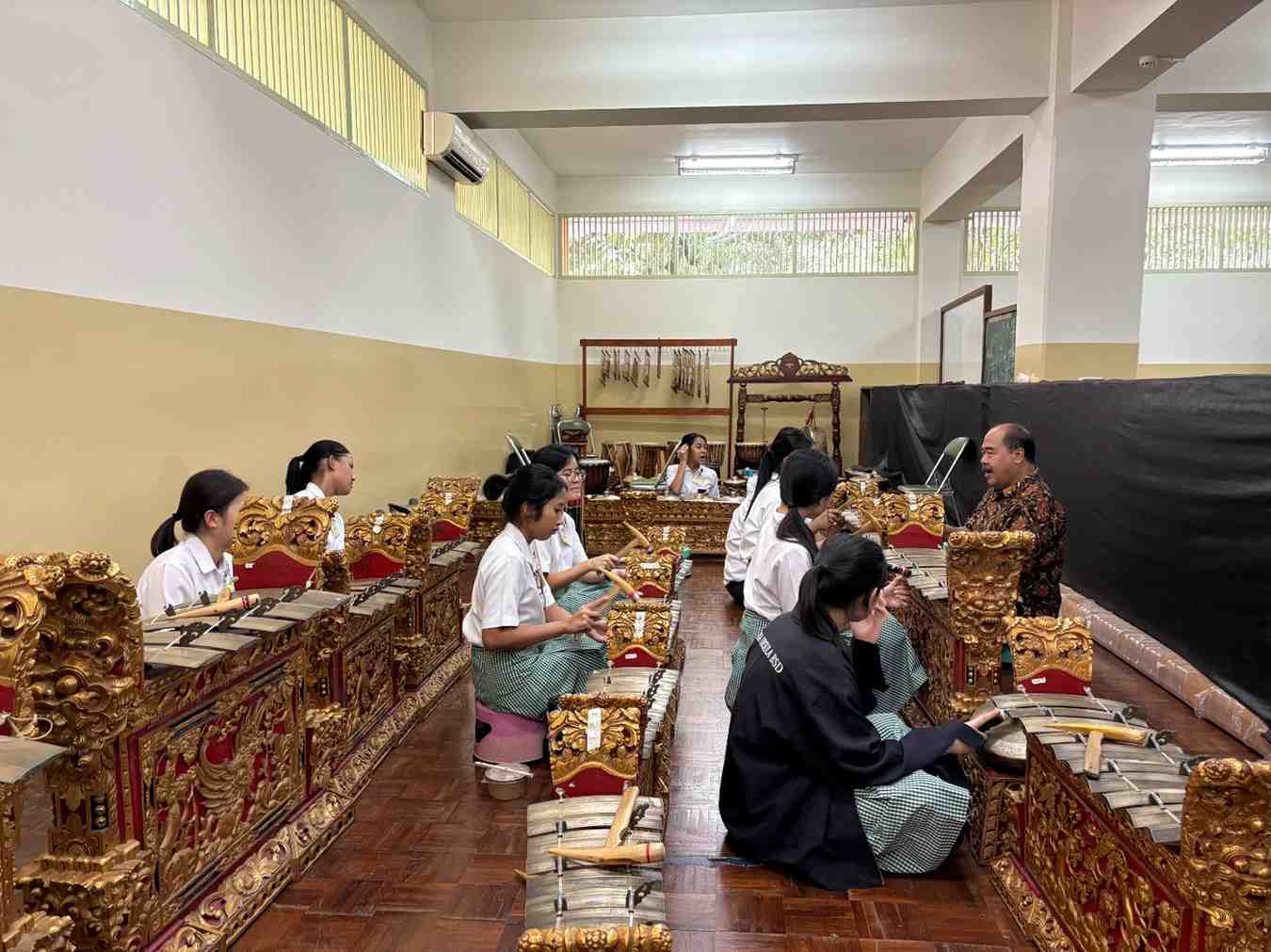 GAMELAN BALI