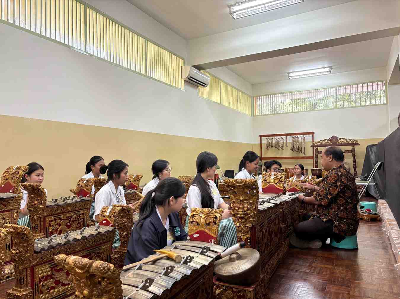 GAMELAN BALI