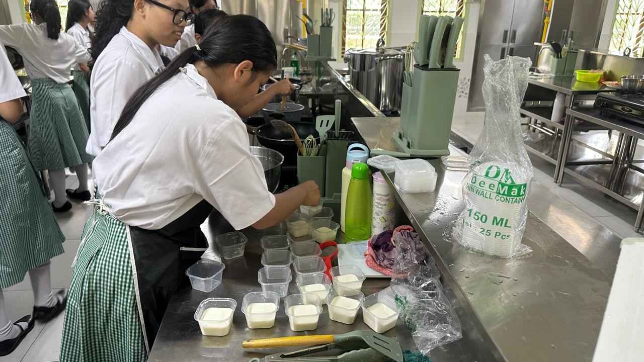 MEMASAK