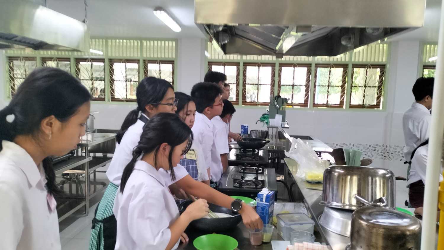 MEMASAK