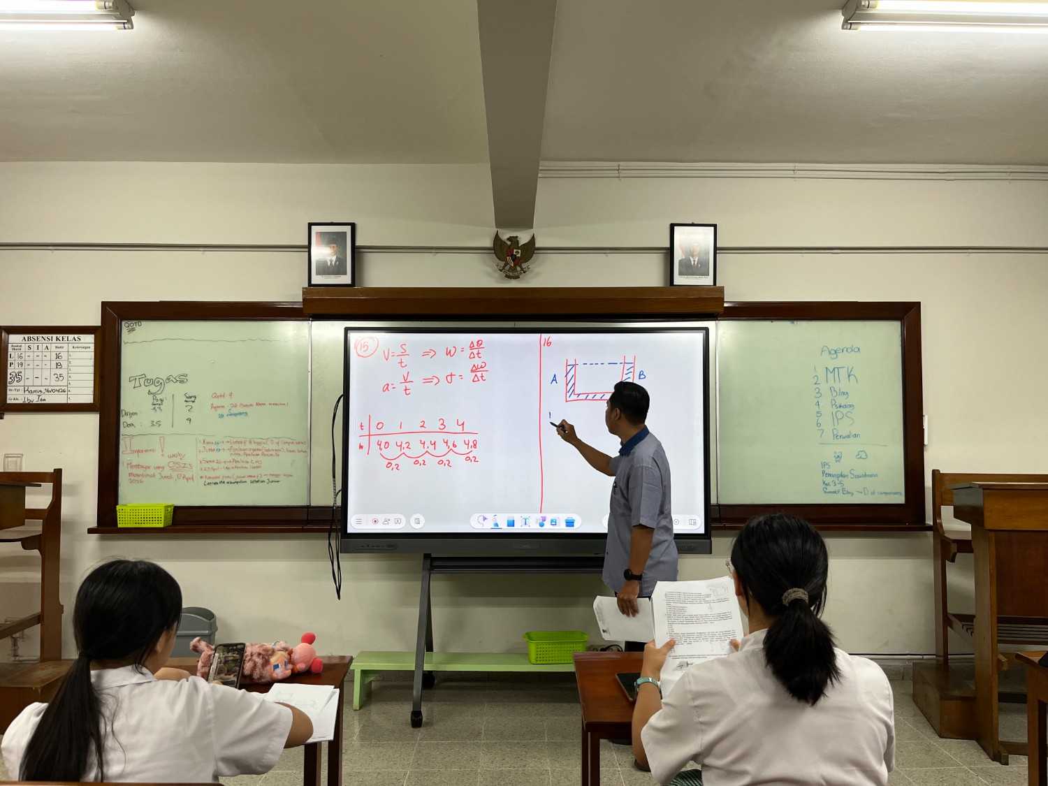 SCIENCE CLUB