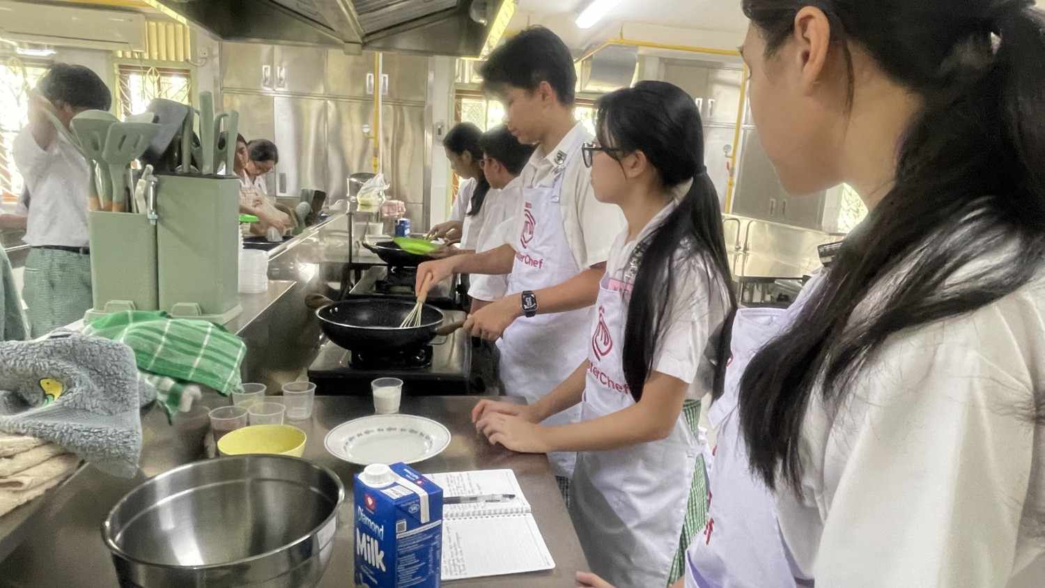 MEMASAK