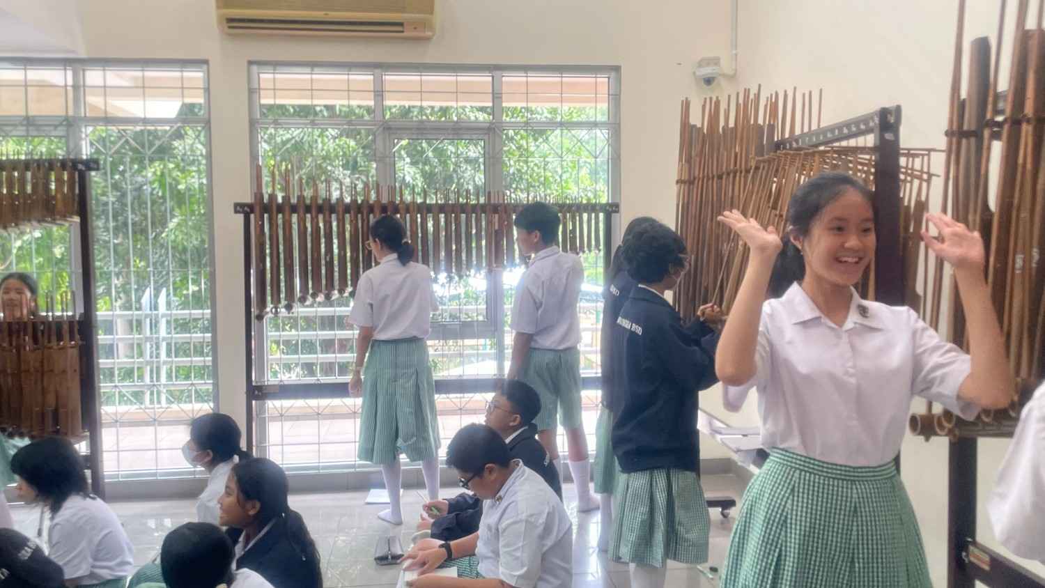 ANGKLUNG