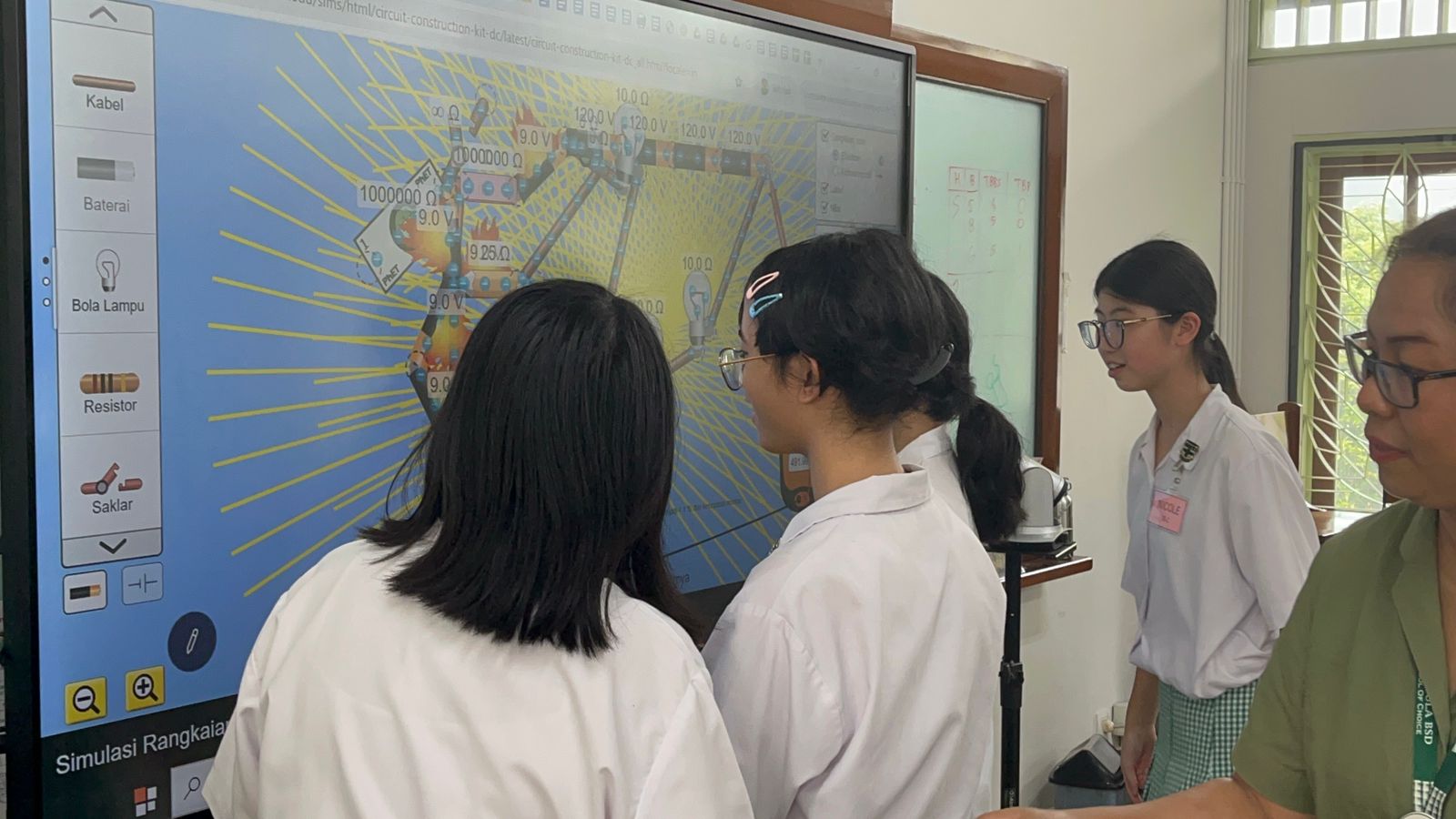 SCIENCE CLUB